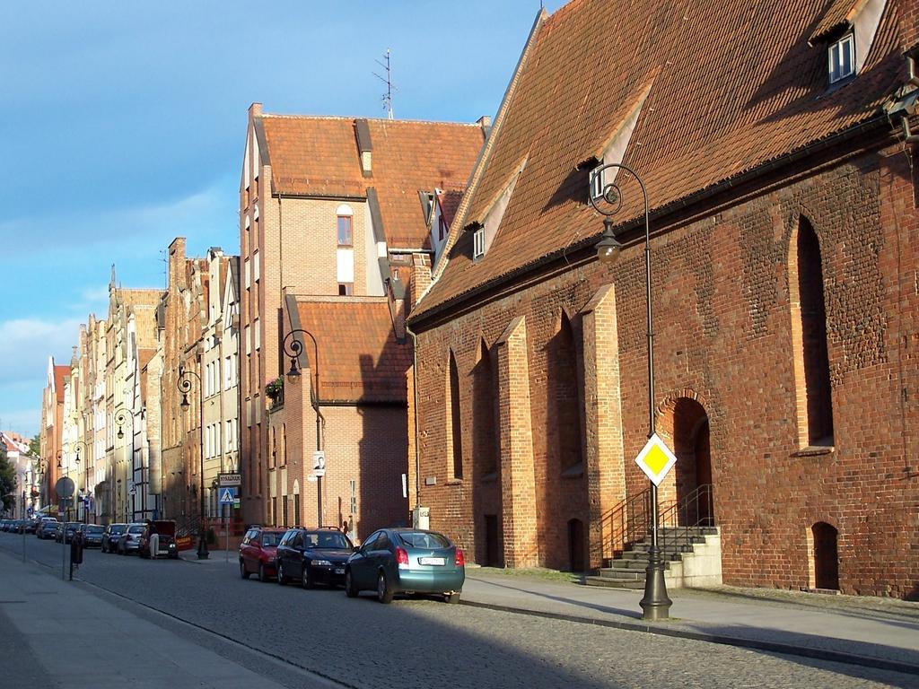 Pensjonat M.F. Hotel Elblag Exterior photo